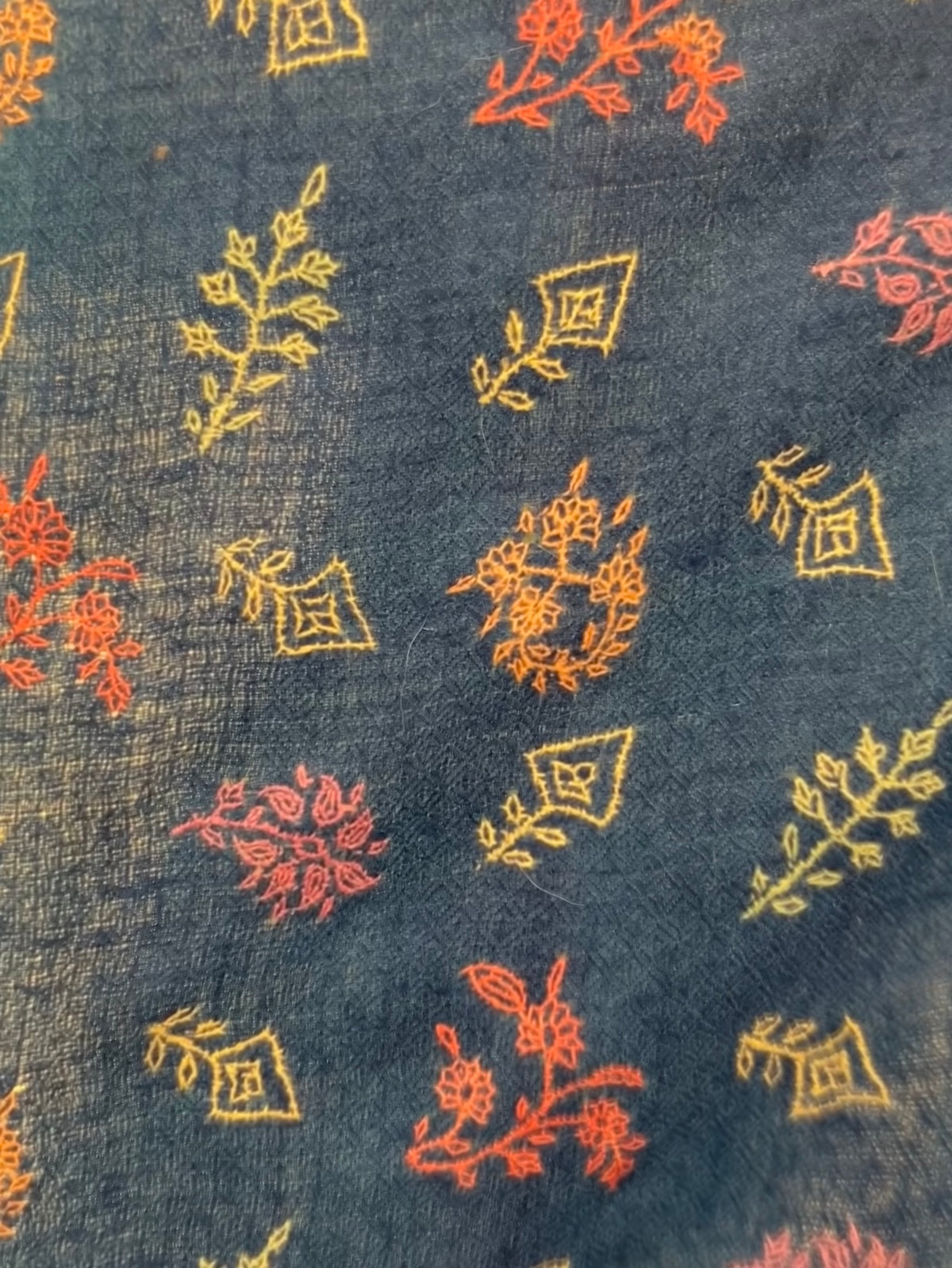 Pashmina Turquoise Two-Tone Sozni Palla Stole