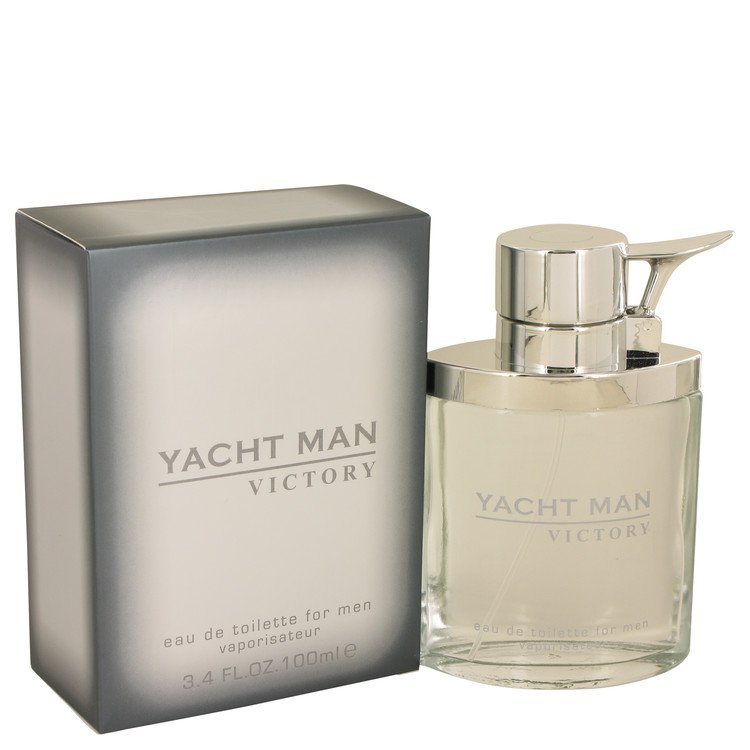 Yacht Man Victory by Myrurgia