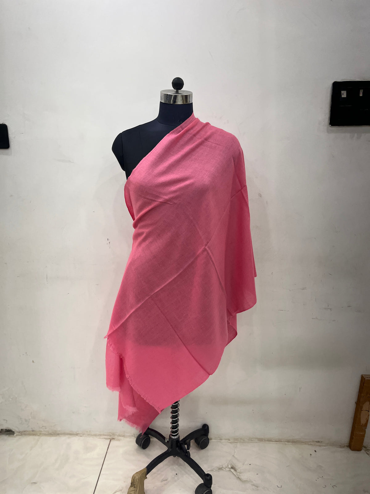 Pashmina Plain Pink Handwoven Stole