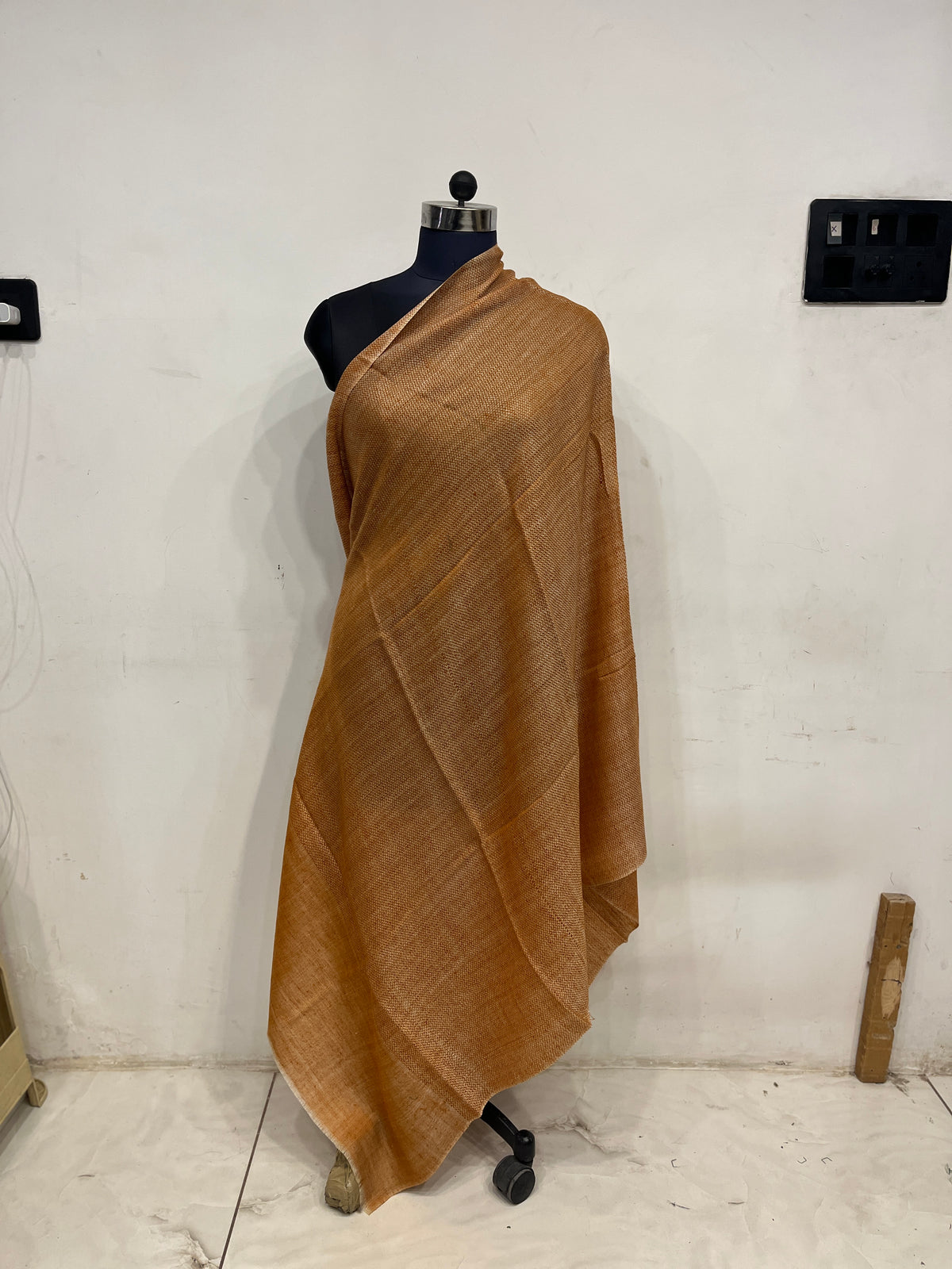 Pashmina Warm Caramel Handwoven Shawl